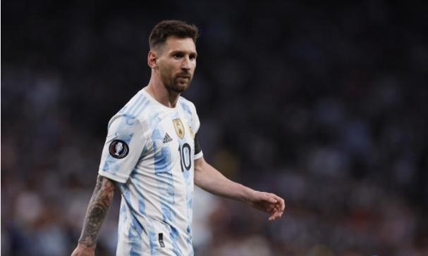 《父母爱情》江家的生活水平为何比老丁家高很多？江家有四份收入